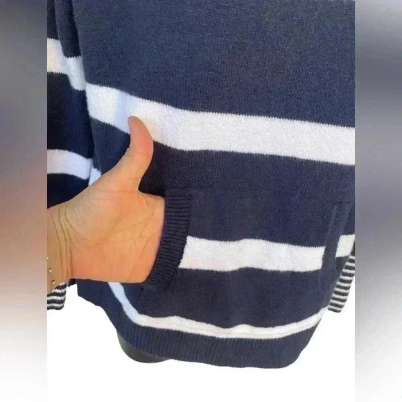 LOFT women’s STRIPED white navy blue POCKET COWL NECK SWEATER size small prelove - Picture 4 of 9